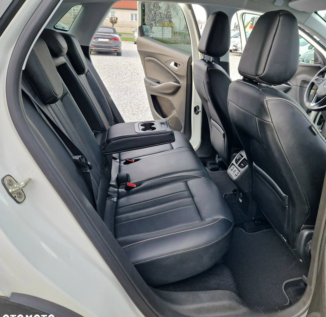 Opel Grandland X cena 69999 przebieg: 79000, rok produkcji 2018 z Dębno małe 781